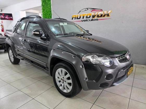 FIAT STRADA 1.8 MPI ADVENTURE CD 16V FLEX 3P MANUAL FIAT STRADA 1.8 MPI ADVENTURE CD 16V FLEX 3P MANUAL